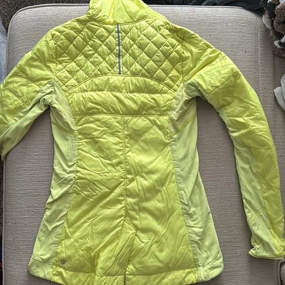 Lululemon What The Fluff Pullover Clarity Yellow size 4 - Picture 3 of 7